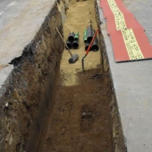 Installation of ducts (2 x trefoil) in trench